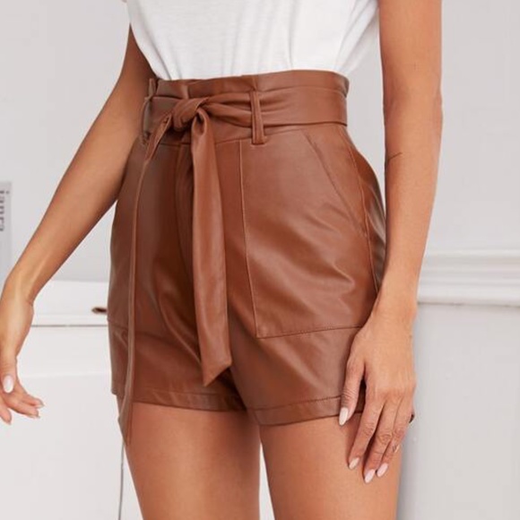 brown belted pocket leather feel shorts spring - Picture 3 of 3